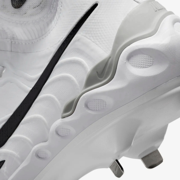 NWOB Nike Alpha Huarache NXT Metal Baseball Cleats White Black Gray - Picture 6 of 16